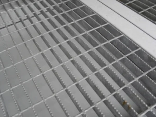 20Ft X 8Ft Open Mesh Floor Bunded Store - Image 2