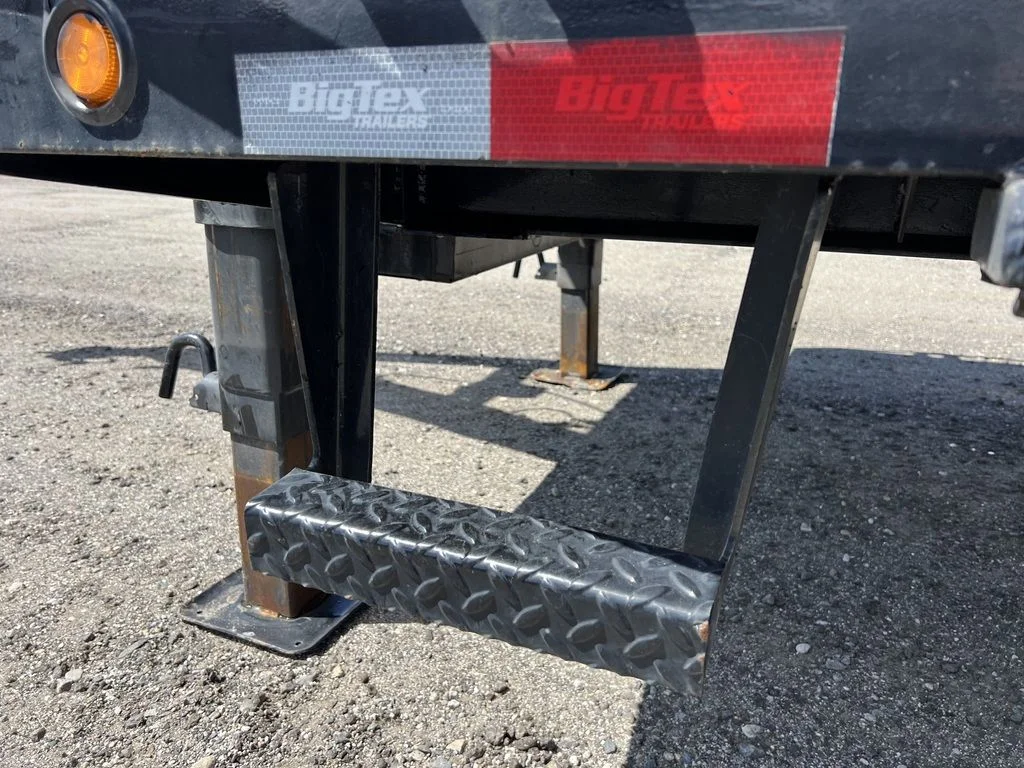 2023 Big Tex Trailers 8.5×40 25K HD Gooseneck Equipment w/Slide-Out Ramps - Image 11