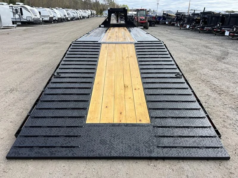2024 Diamond C 8.5×35 25K Gooseneck Equipment Trailer w/Spare Mount - Image 15