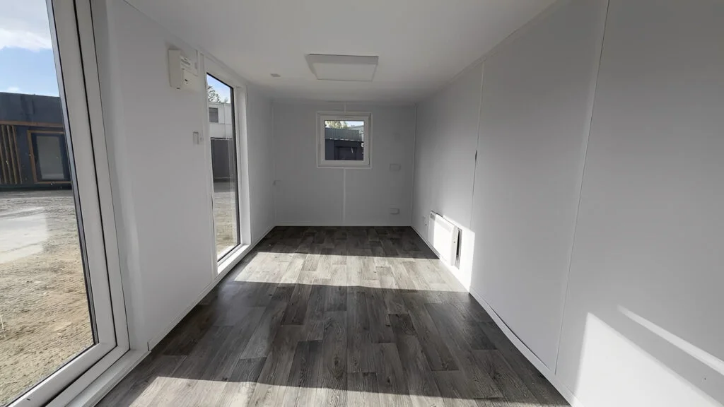24ft x 9ft Site Office with Toilet – Sales Office / Marketing Suite / Portable Site Cabin - Image 10