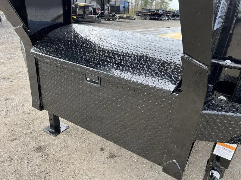 2024 Diamond C 8.5×35 25K Gooseneck Equipment Trailer w/Spare Mount - Image 13