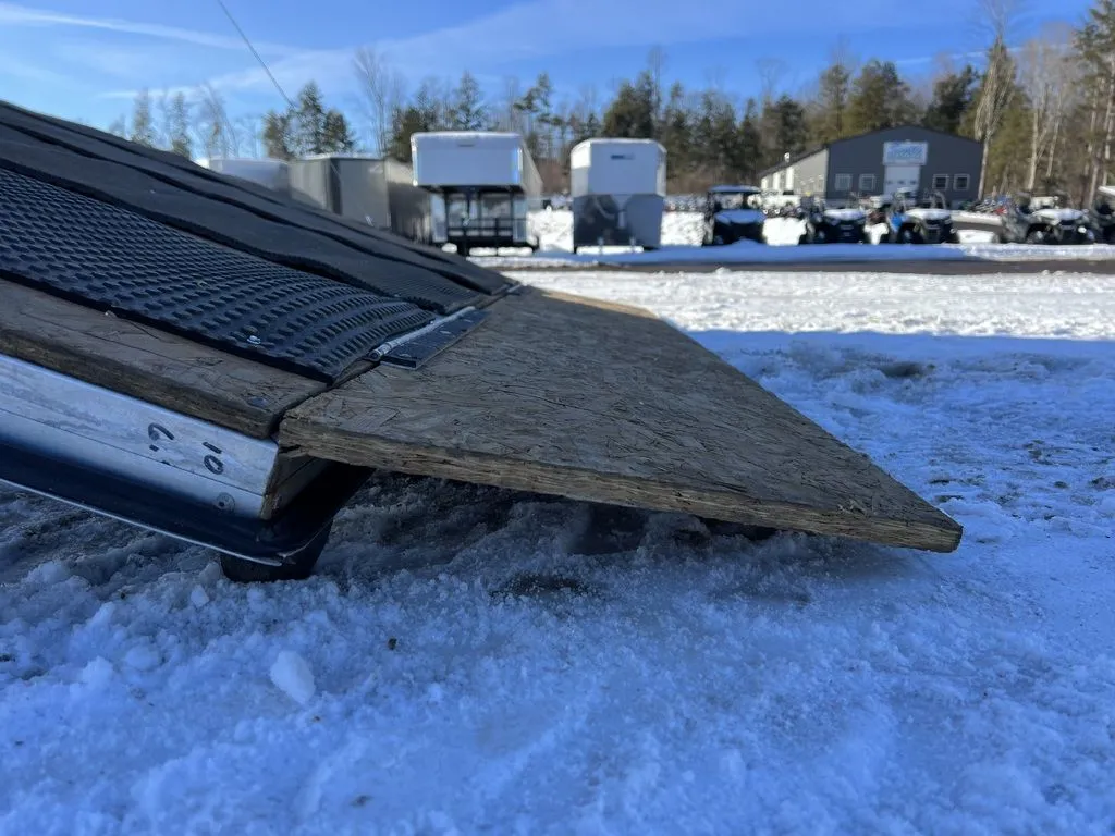 2008 Sno Pro 101×20 Aluminum 4-Place w/Interior Spare Mount, Mats & Guides - Image 10