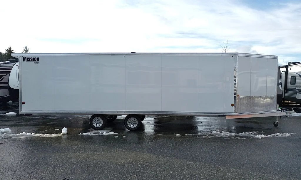 2024 Mission Trailers 101×24 Aluminum 4/5-Place Drive In/Out Deckover w/Galvanized Pkg, Canopy - Image 19