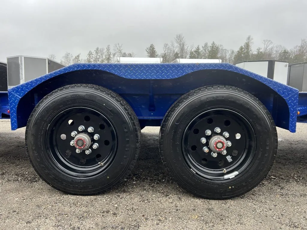2022 Diamond C 7×24 20K Low Profile Equipment Trailer w/Max Ramps - Image 4