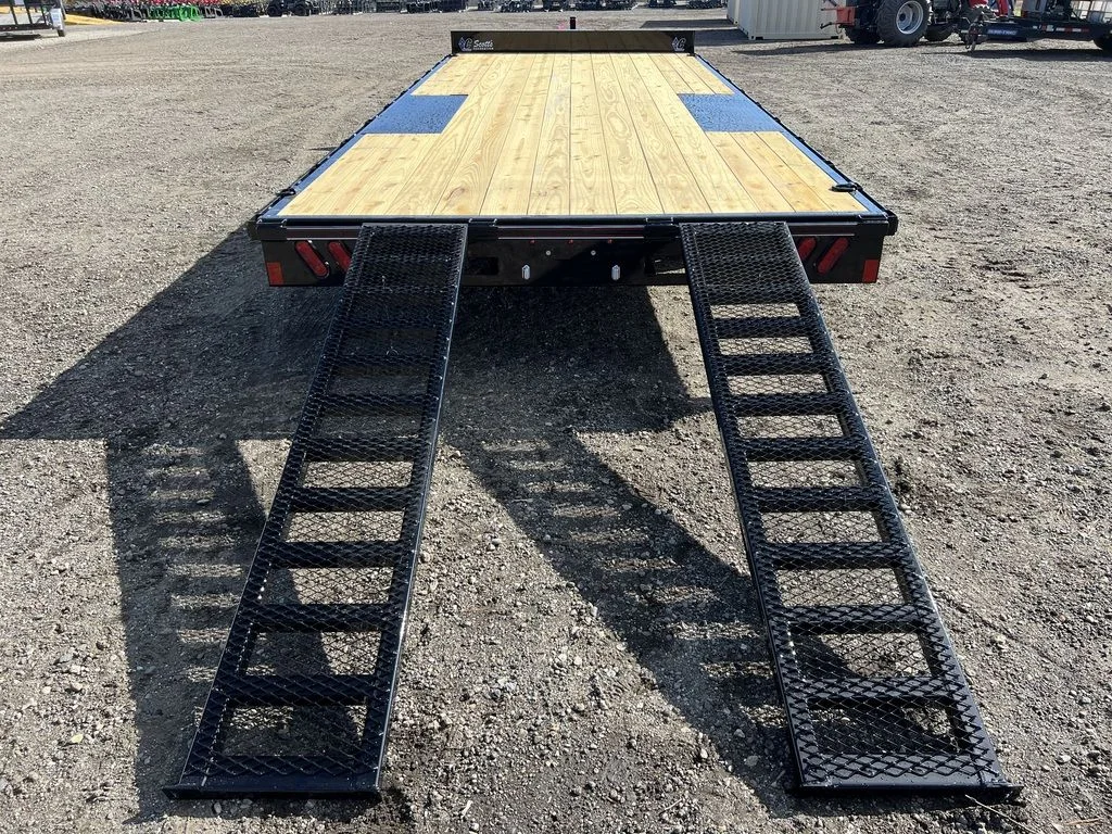 2024 Diamond C 8.5×20 7K Deckover Trailer w/Slide-In Ramps - Image 9