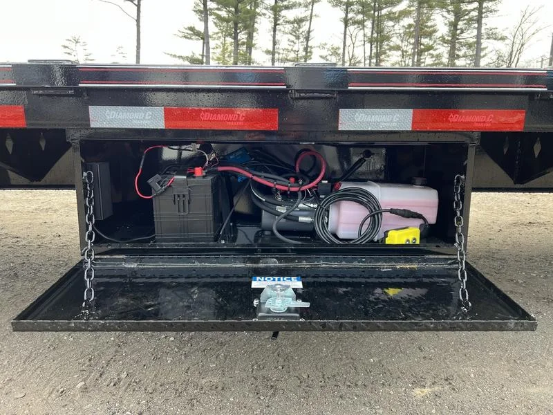 2024 Diamond C 8.5×35 25K Gooseneck Equipment Trailer w/Spare Mount - Image 10
