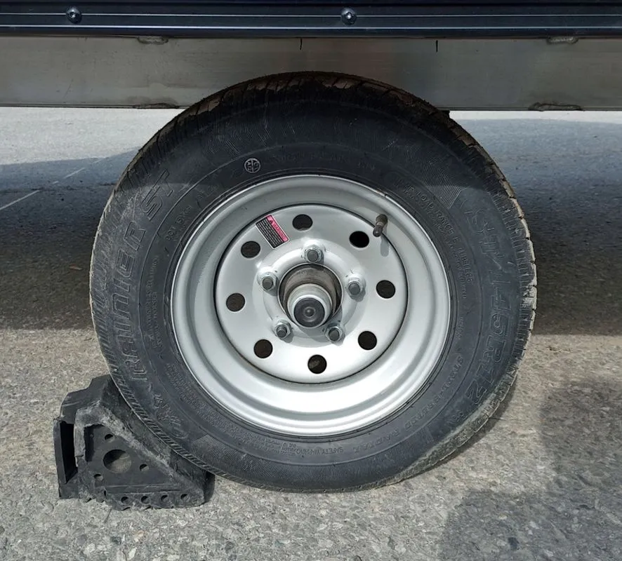 Mission Trailers 101×12 Aluminum 2-Place Crossover w/Mats & Guides, Rear Canopy - Image 5