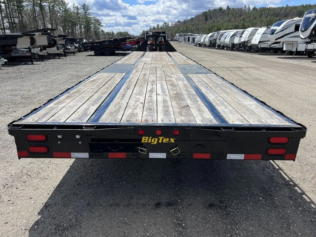 2023 Big Tex Trailers 8.5×40 25K HD Gooseneck Equipment w/Slide-Out Ramps - Image 5