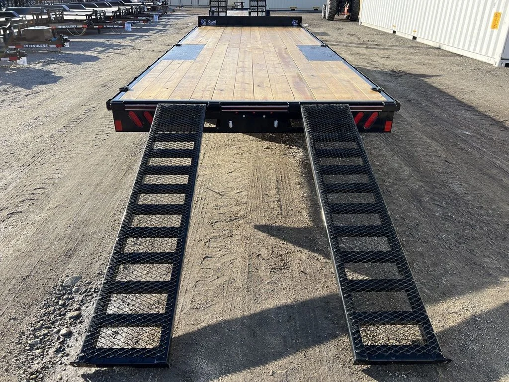 2024 Diamond C 8.5×22 7K Deckover Trailer w/Slide-In Ramps - Image 15