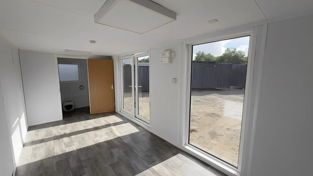 24ft x 9ft Site Office with Toilet – Sales Office / Marketing Suite / Portable Site Cabin - Image 8