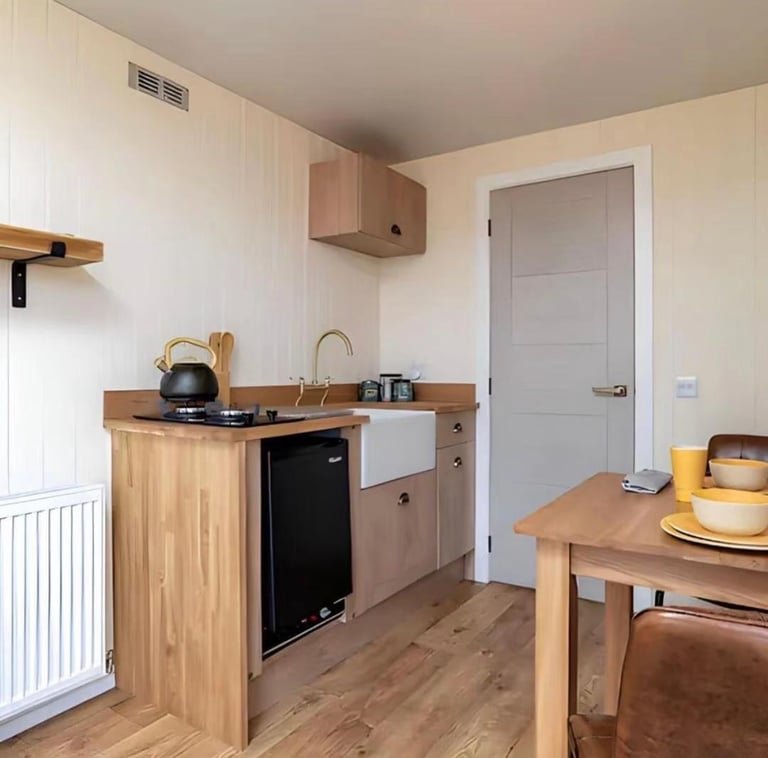 1bhk Container House with Spacious Deck, Tiny House, Portable Houses for Families, Fully Furnished, Disaster Resistant, 2 Hour Set-Up, Customizable - Image 6