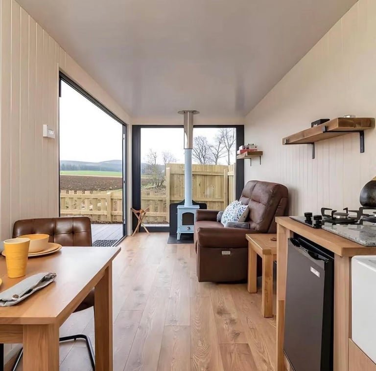 1bhk Container House with Spacious Deck, Tiny House, Portable Houses for Families, Fully Furnished, Disaster Resistant, 2 Hour Set-Up, Customizable - Image 7